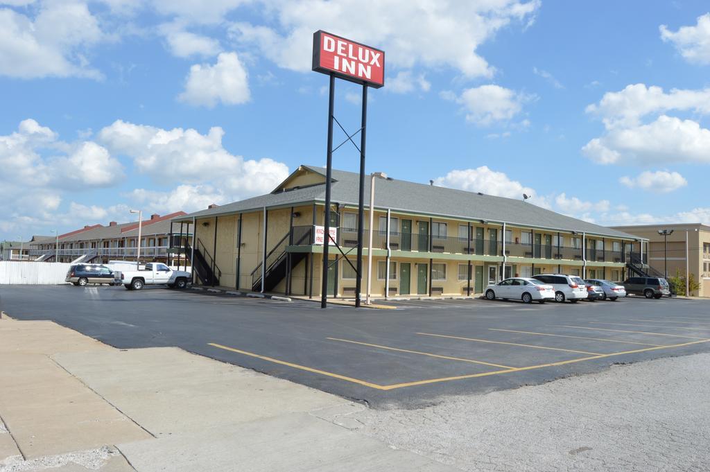 Delux Inn Tulsa Extérieur photo