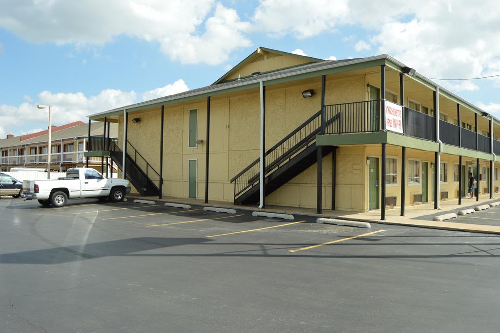 Delux Inn Tulsa Extérieur photo