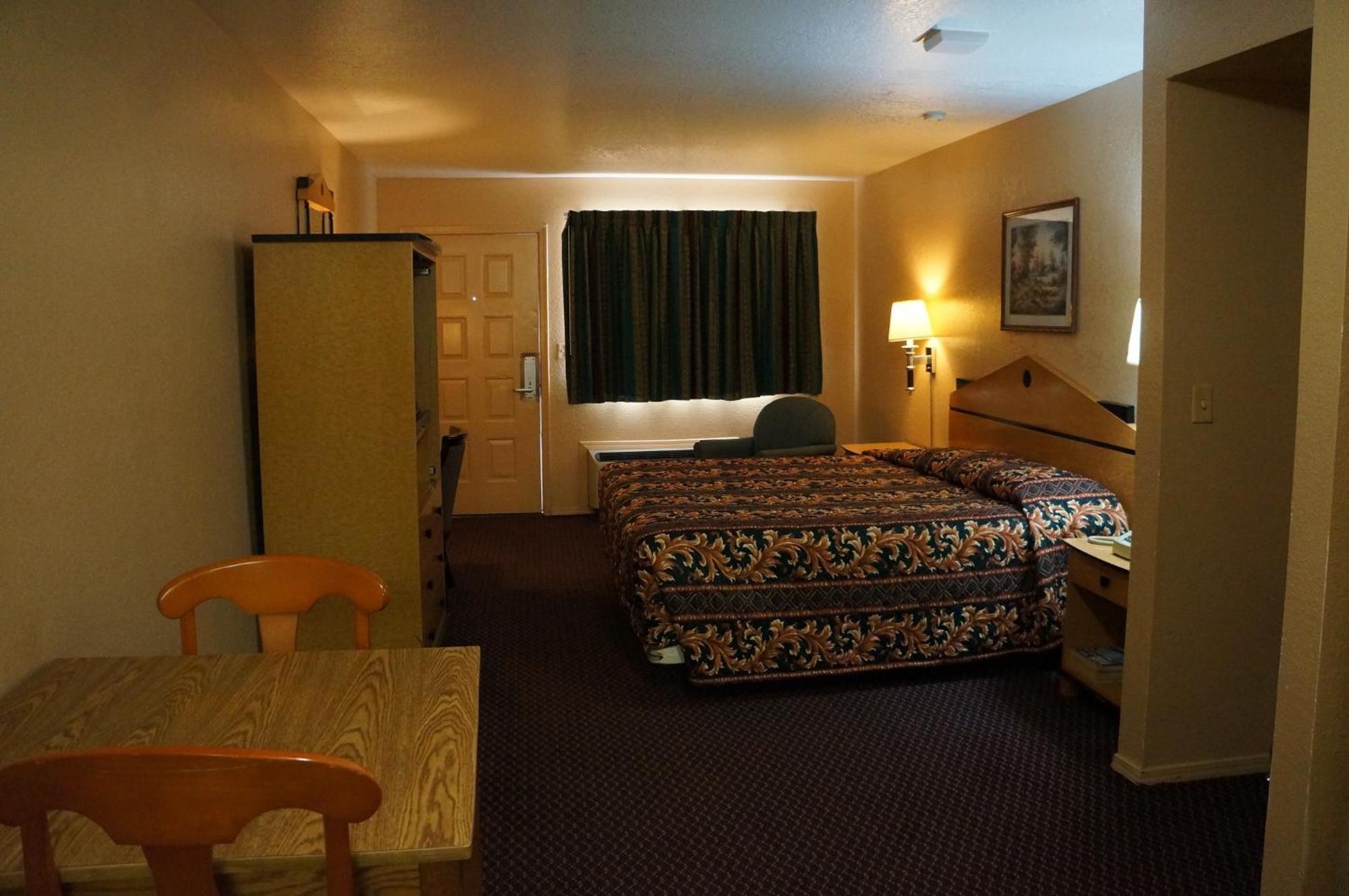 Delux Inn Tulsa Extérieur photo
